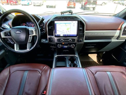 Used 2022 Ford F350 Platinum w/ FX4 Off-Road Package AWD/4WD image 13