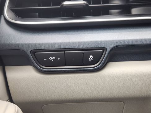 New 2026 Kia Carnival EX image 18