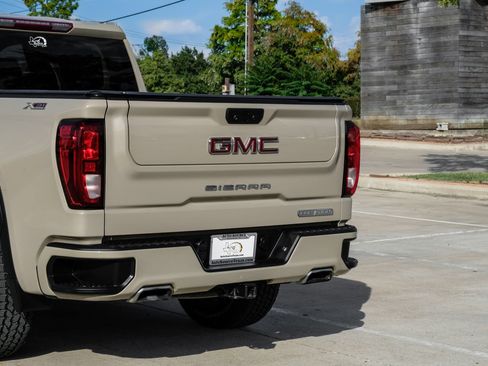Used 2022 GMC Sierra 1500 Elevation AWD/4WD image 12