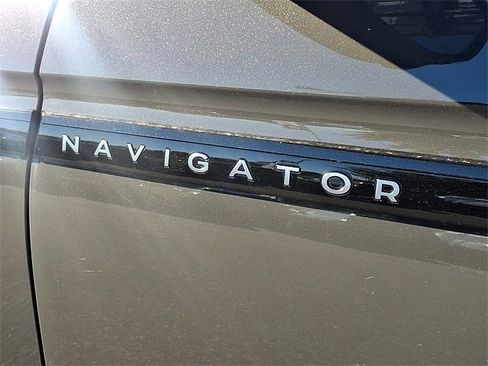 New 2025 Lincoln Navigator L Black Label image 12