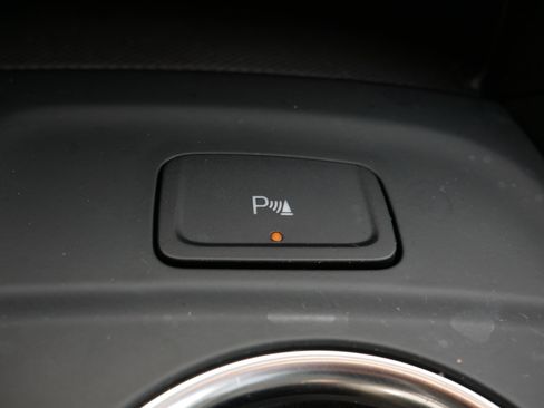 Used 2024 Chevrolet Equinox LT AWD/4WD image 33