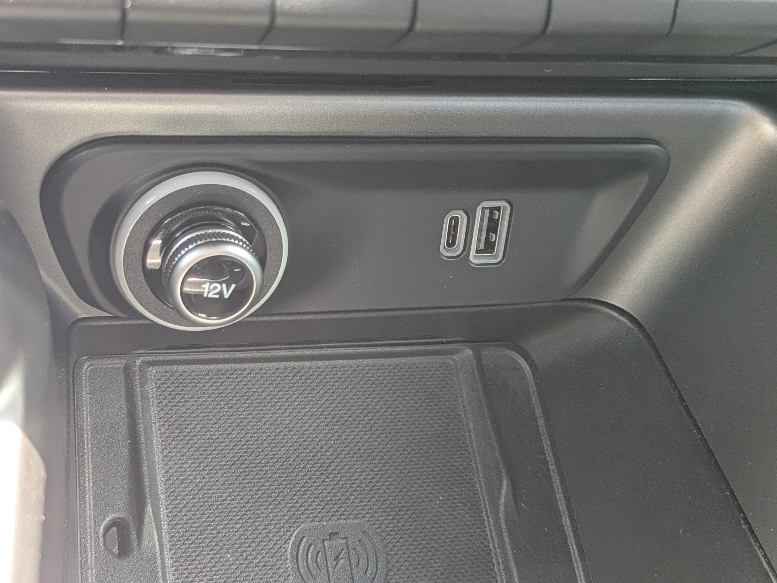 Used 2024 Dodge Hornet GT AWD/4WD image 25