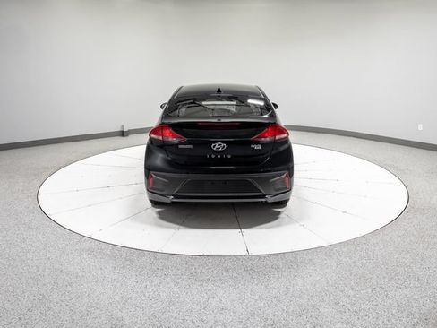 Used 2018 Hyundai Ioniq Blue FWD image 28