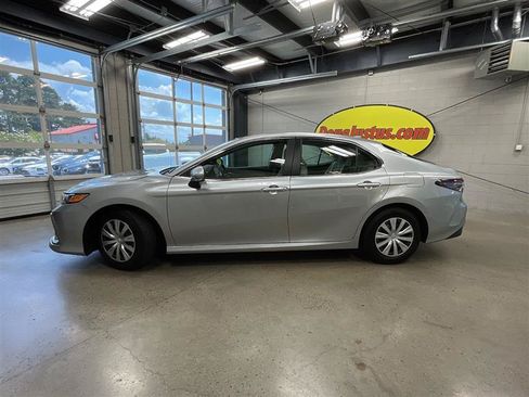 Used 2023 Toyota Camry LE w/ Cold Weather Package FWD image 2