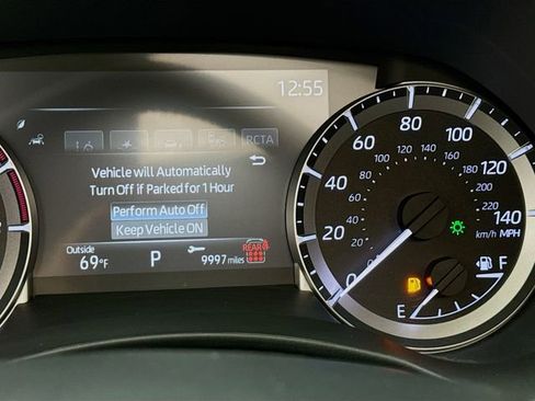 Used 2024 Toyota Highlander XLE image 10