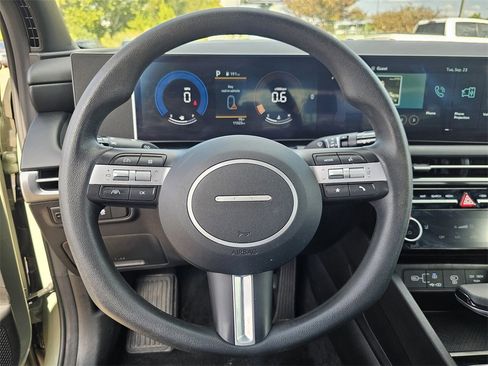 Certified 2025 Hyundai Santa Cruz SEL image 22