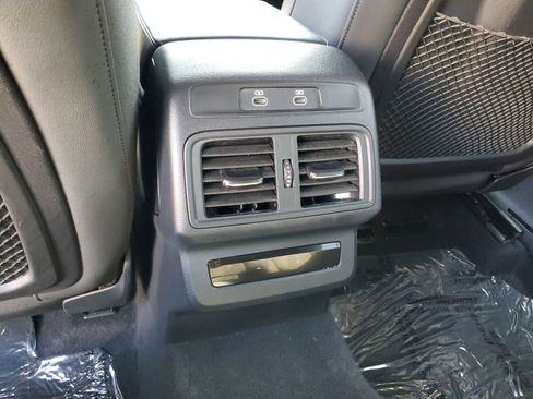 Used 2025 Audi Q5 Premium w/ Convenience Package image 13