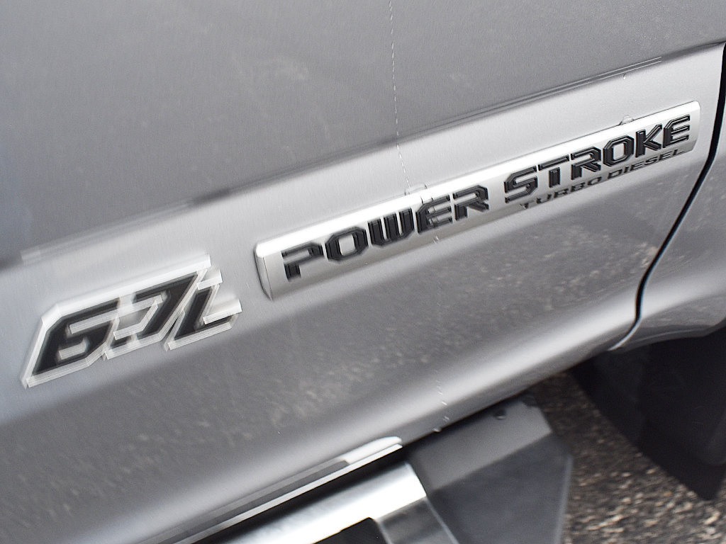 Used 2022 Ford F350 Lariat w/ Lariat Ultimate Package AWD/4WD image 9