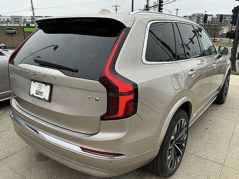 New 2026 Volvo XC90 T8 Plus w/ Protection Package Premier AWD/4WD image 6