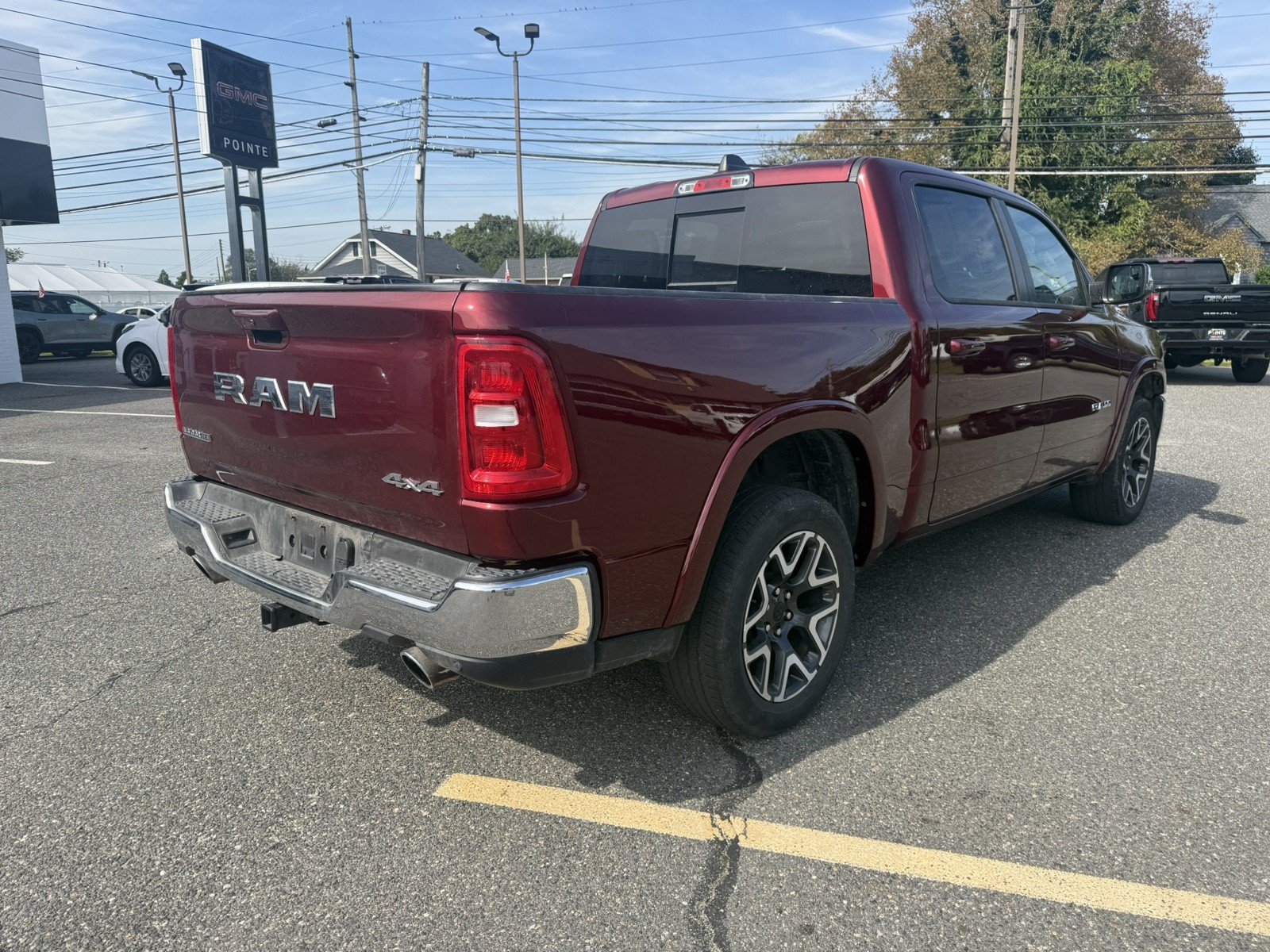 Used 2025 RAM 1500 Laramie AWD/4WD image 3