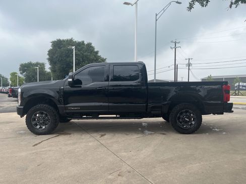 Used 2024 Ford F250 XLT w/ XLT Premium Package AWD/4WD image 3