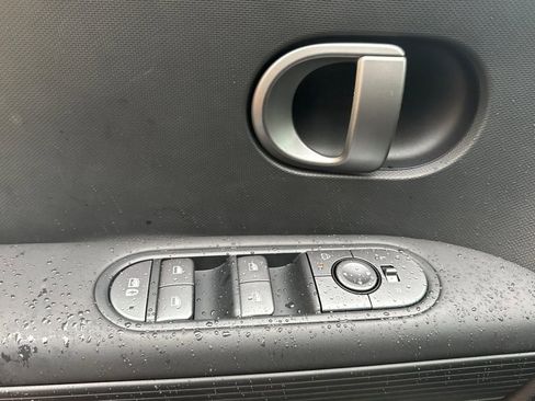 New 2026 Hyundai Ioniq 5 SEL image 9