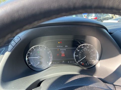 Used 2024 INFINITI QX80 Luxe image 2