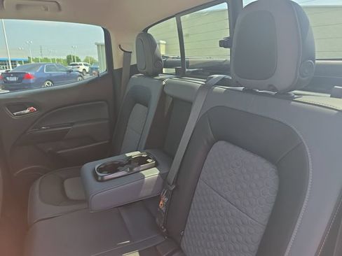 Used 2022 Chevrolet Colorado Z71 AWD/4WD image 13