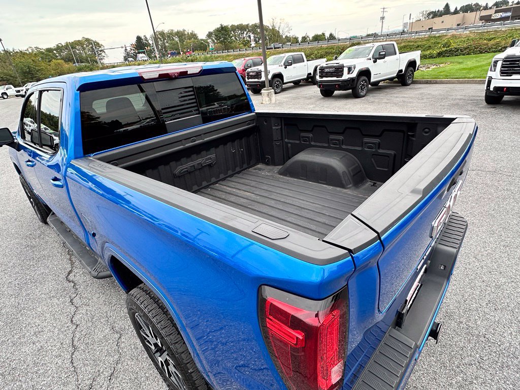 Certified 2023 GMC Sierra 1500 AT4 w/ AT4 Premium Package AWD/4WD image 44