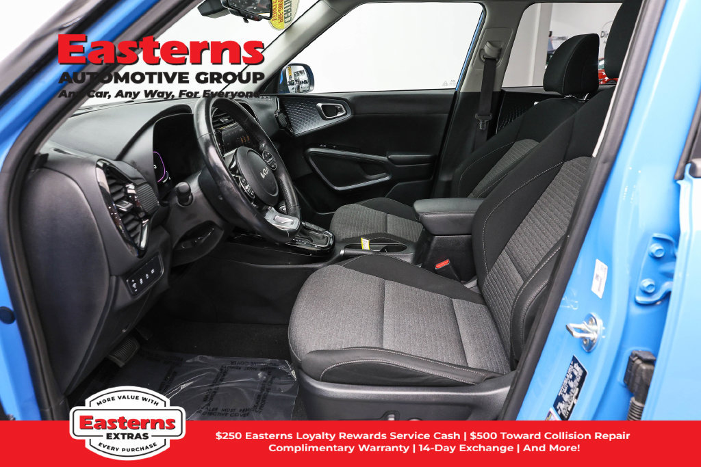 Used 2023 Kia Soul EX FWD image 15