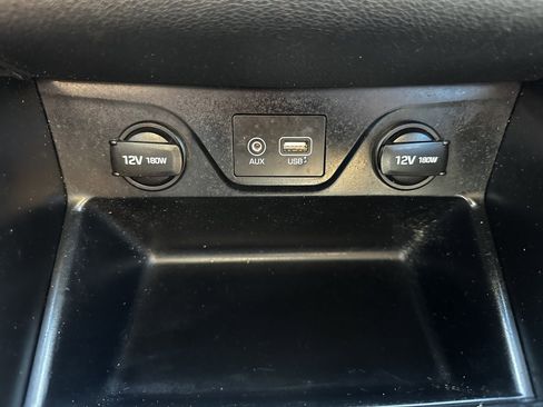 Used 2018 Hyundai Tucson SE w/ Cargo Package image 26