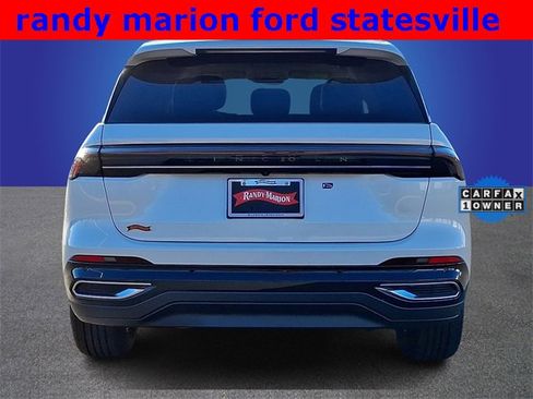 Used 2025 Lincoln Nautilus Premier w/ Equipment Group 102A image 5