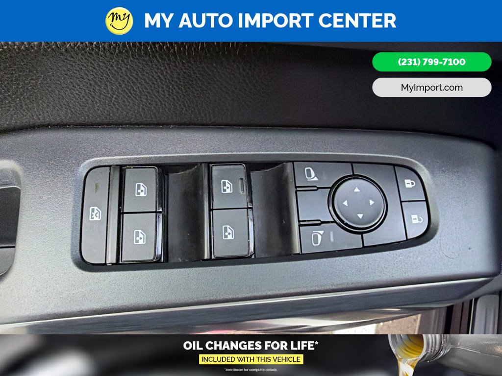 Used 2025 Nissan Pathfinder Rock Creek AWD/4WD image 9