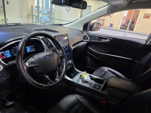 Used 2021 Ford Edge SEL w/ Cargo Accessory Package image 16