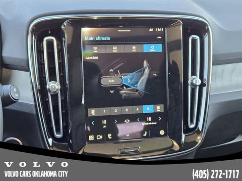 Used 2025 Volvo XC40 B5 Core w/ Protection Package Premier image 14