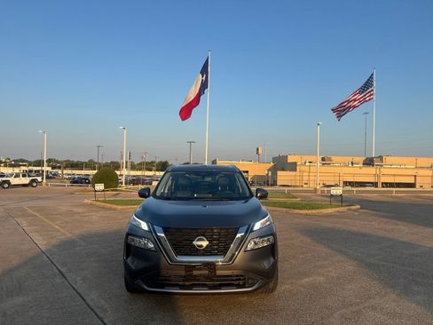 Certified 2023 Nissan Rogue SL w/ SL Premium Package AWD/4WD image 4