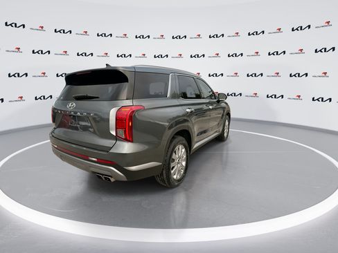 Used 2024 Hyundai Palisade SEL FWD image 8