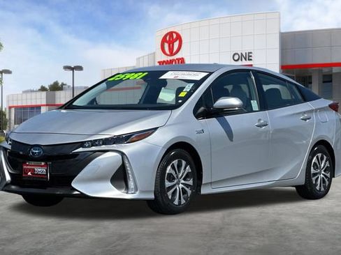 Certified 2020 Toyota Prius Prime XLE FWD image 10