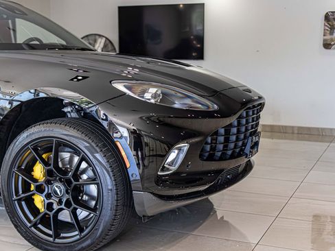 Used 2021 Aston Martin DBX AWD/4WD image 3