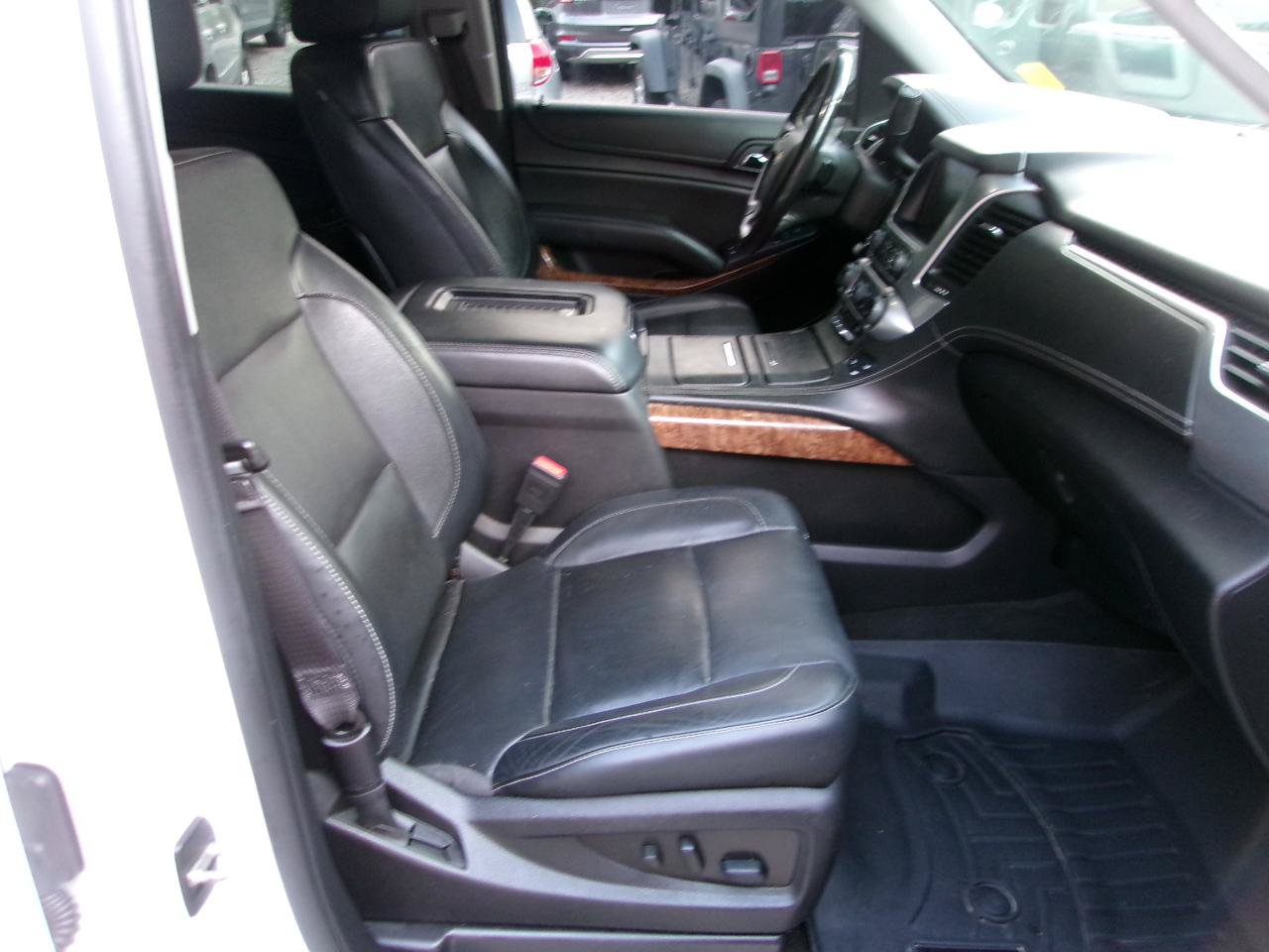 Used 2016 Chevrolet Tahoe LTZ AWD/4WD image 5