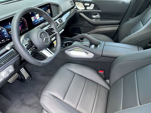 New 2025 Mercedes-Benz GLS 450 4MATIC image 10