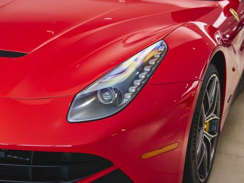 Used 2014 Ferrari F12 Berlinetta RWD image 60