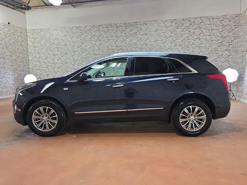 Used 2017 Cadillac XT5 Luxury w/ Driver Awareness Package image 4