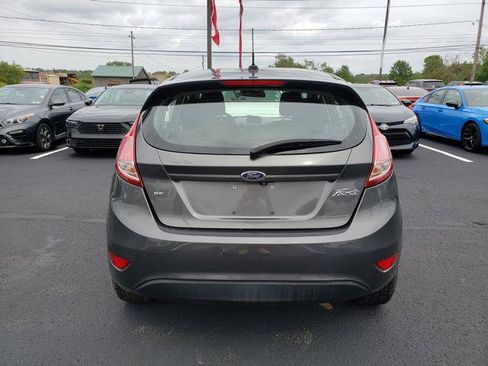 Used 2019 Ford Fiesta SE FWD image 4
