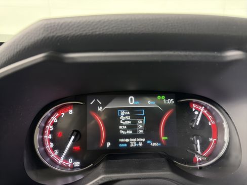 Used 2025 Toyota RAV4 XLE Premium image 26