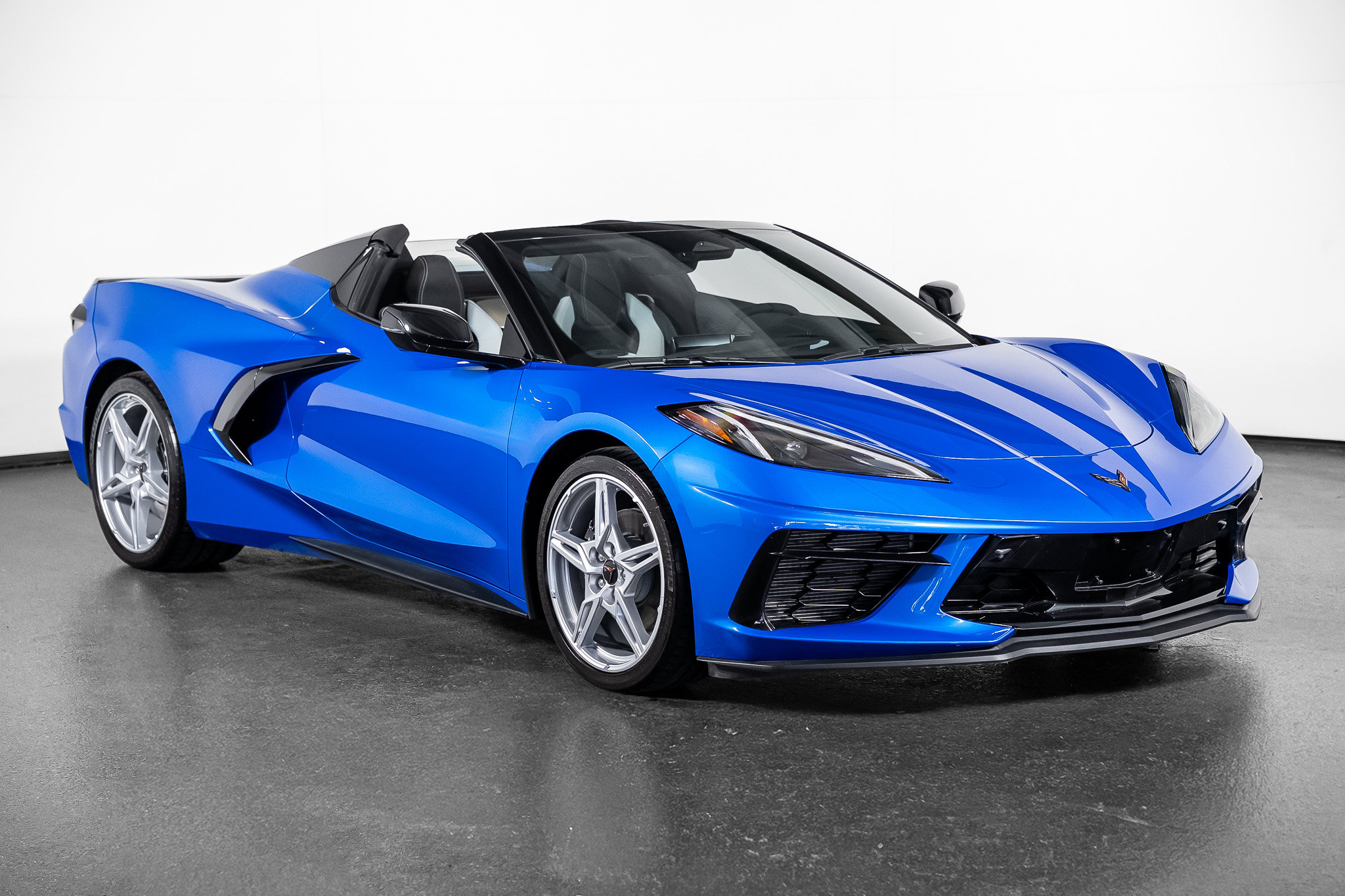 Used 2024 Chevrolet Corvette Stingray Preferred Conv RWD image 36