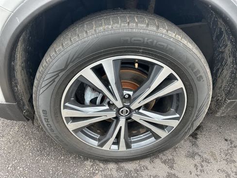 Used 2017 Nissan Rogue SL w/ SL Premium Package image 8