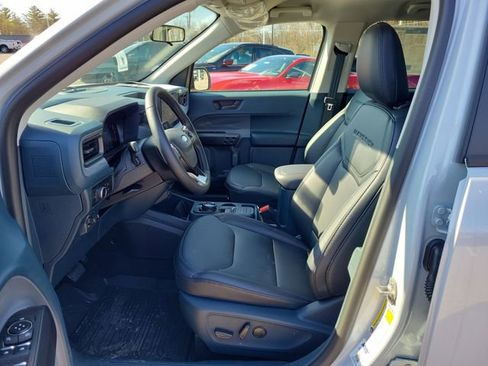 New 2026 Ford Maverick Lariat w/ Black Appearance Package image 17