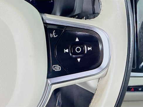 Used 2023 Volvo S60 T8 Plus image 15