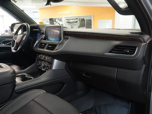 Used 2024 Chevrolet Tahoe Premier w/ Premium Package 2 AWD/4WD image 42