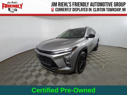 Used 2024 Chevrolet Trax ACTIV w/ Driver Confidence Package FWD image 1
