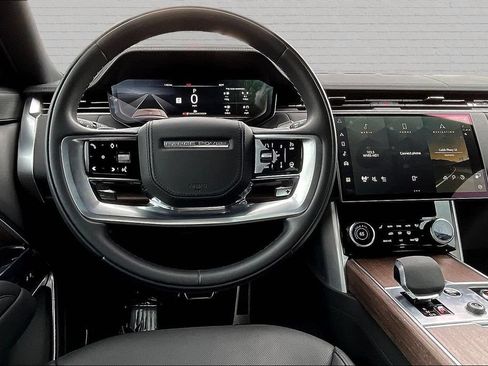 Used 2023 Land Rover Range Rover SE AWD/4WD image 8