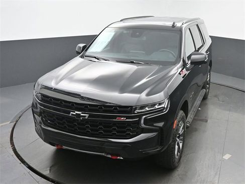 Used 2024 Chevrolet Tahoe Z71 w/ Luxury Package image 40