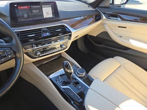 Used 2019 BMW 540i xDrive w/ Executive Package image 43