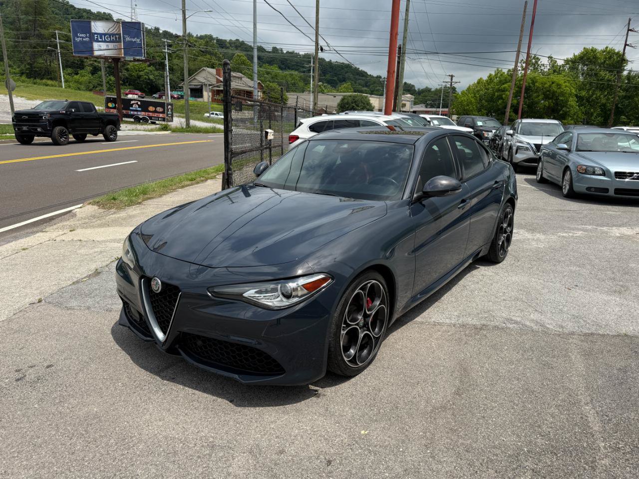 Used 2019 Alfa Romeo Giulia Ti Sport w/ Quick Order Package 22U Sport RWD image 8