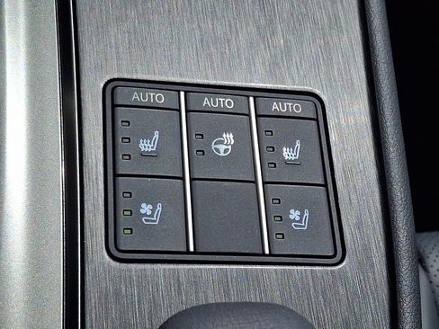 Used 2025 Lexus UX 300h AWD w/ Accessory Package (Z2) image 24