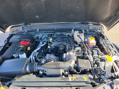 Used 2024 Jeep Wrangler Willys image 28