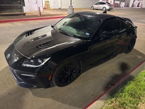 Used 2023 Toyota GR86 image 4