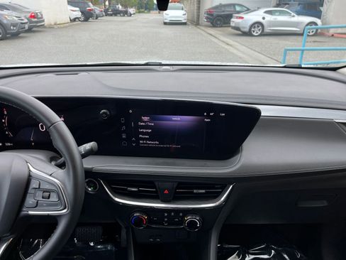 Used 2025 Buick Encore GX Preferred image 18
