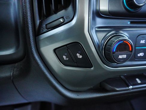 Used 2018 Chevrolet Silverado 1500 LT w/ All Star Edition image 19